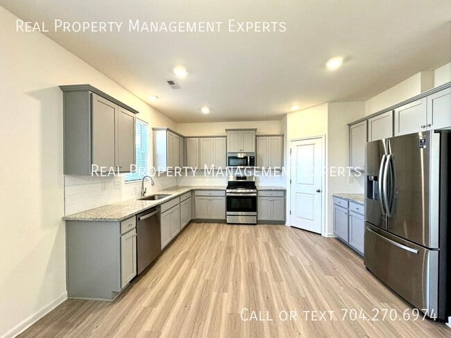 3415 Selwyn Landing Dr in Charlotte, NC - Building Photo - Building Photo