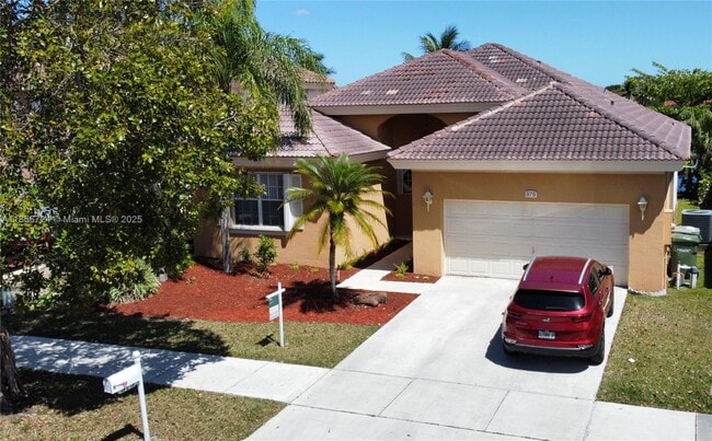 575 SE 29th Dr in Homestead, FL - Building Photo - Building Photo