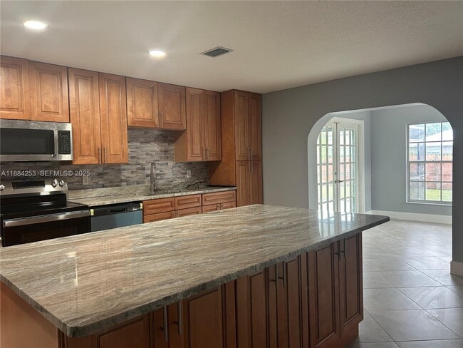 7109 Santa Rosa Pkwy in Fort Pierce, FL - Building Photo - Building Photo