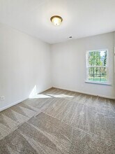 10816 Mt Holly Rd in Charlotte, NC - Building Photo - Building Photo