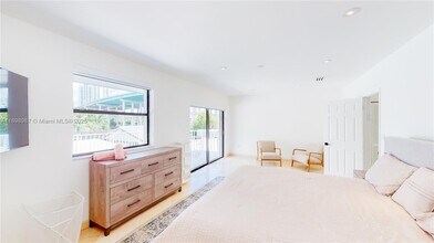 19140 N Bay Rd in Sunny Isles Beach, FL - Building Photo - Building Photo