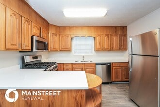 2236 Kings Forest Dr SE in Conyers, GA - Building Photo - Building Photo