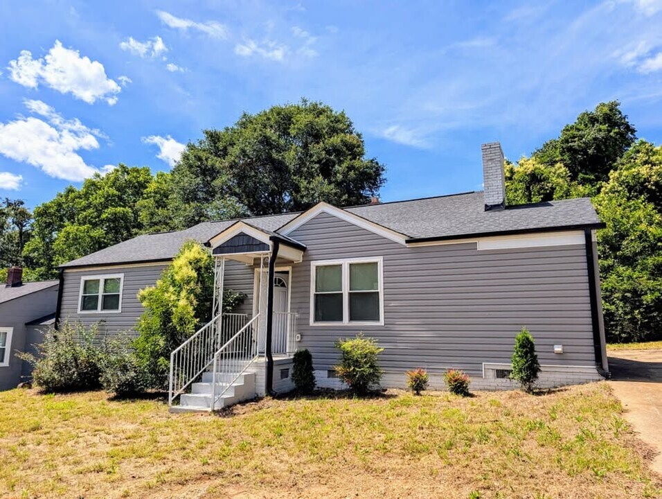 6 Williams Dr in Greenville, SC - Building Photo