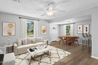 5637 Bishop Ln in Jacksonville, FL - Building Photo - Building Photo