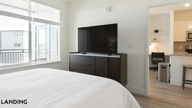 10670 Jake Jabs Blvd, Unit 1207 in Longmont, CO - Foto de edificio - Building Photo