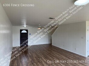 6306 Fence Crossing in San Antonio, TX - Building Photo - Building Photo