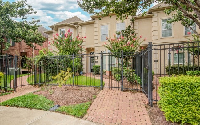 13619 Brookbluff Ln