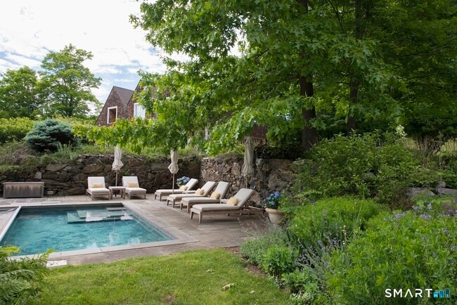 15 Harrison St in Salisbury, CT - Building Photo - Building Photo