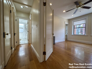 240 Kelton St, Unit 7 in Boston, MA - Building Photo - Building Photo