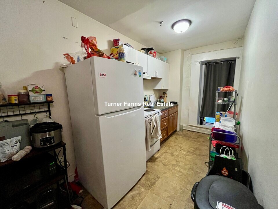 385 Commonwealth Ave, Unit 3 in Boston, MA - Building Photo