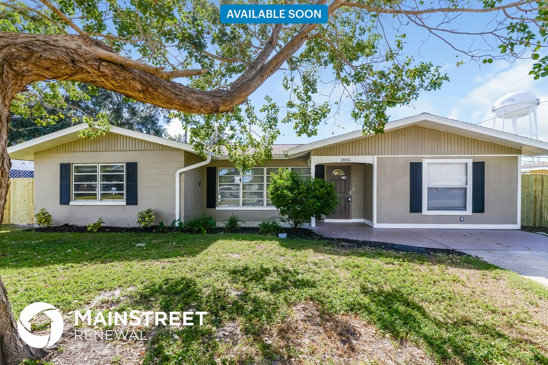 1805 16th Ave Dr W in Bradenton, FL - Building Photo