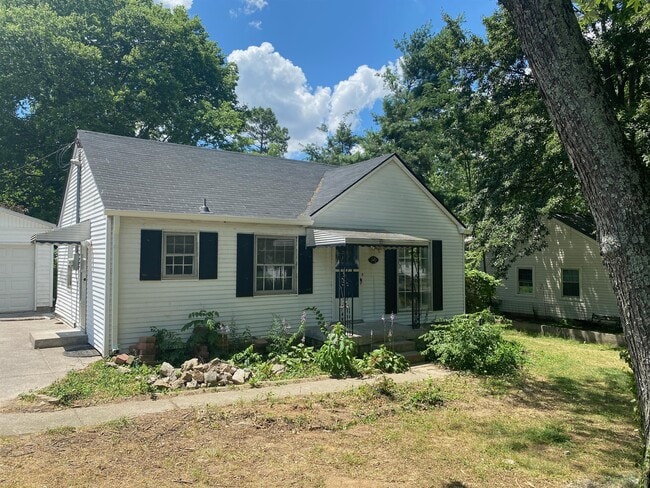 property at 927 Goodbar Dr