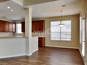 2526 Deer Forest Dr in Spring, TX - Foto de edificio - Building Photo