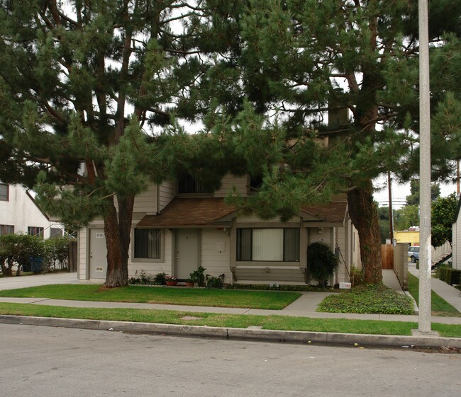 14651 Adams St in Midway City, CA - Building Photo - Building Photo