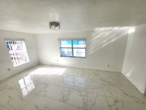 18725 SW 100th Ave in Cutler Bay, FL - Building Photo - Building Photo