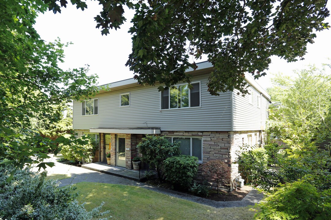 5432 Fauntleroy Ave SW in Seattle, WA - Foto de edificio