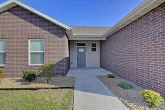 4207 E Eastmoor Dr in Springfield, MO - Building Photo - Building Photo