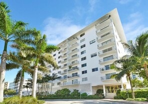 1450 Lincoln Rd in Miami Beach, FL - Building Photo