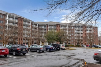 Atlantic Shores in Virginia Beach, VA - Building Photo - Building Photo