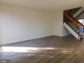 2130 Cartwright Pl in Reston, VA - Building Photo
