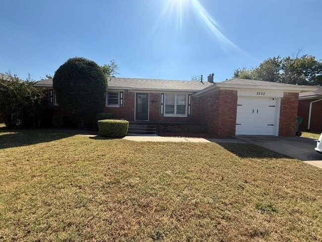 3032 NW 67th St