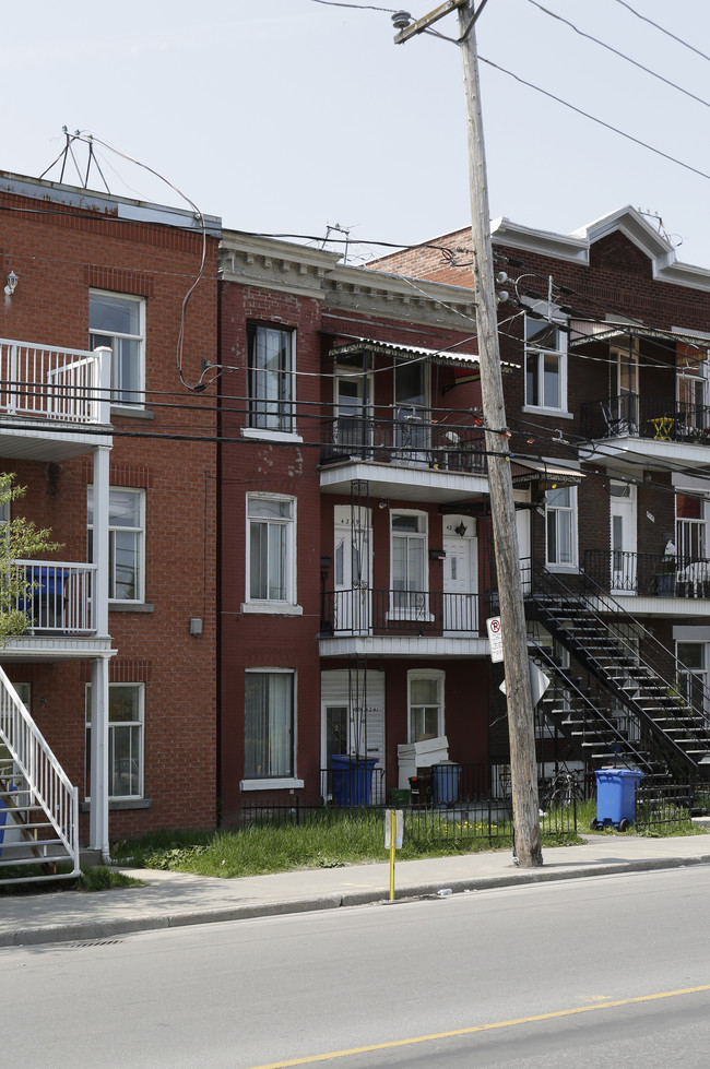 4239 LaSalle in Montréal, QC - Building Photo - Primary Photo