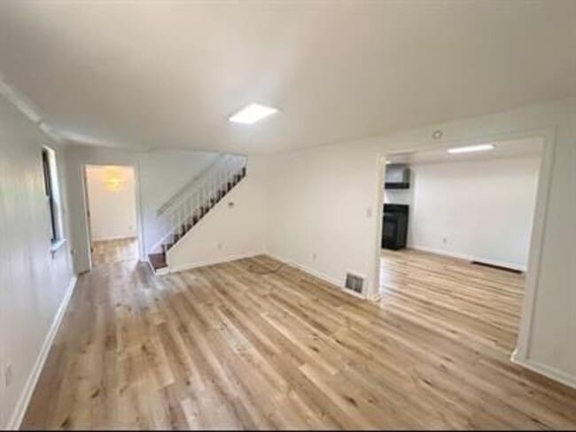 10318 Lindberg Ave in Pittsburgh, PA - Foto de edificio - Building Photo