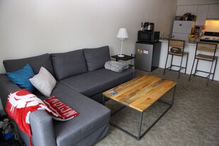 REANEY PARK Apartamentos