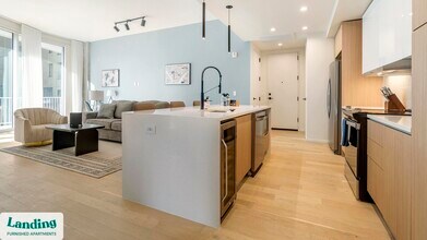 143 E Commerce St in San Antonio, TX - Building Photo - Building Photo