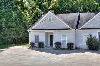 205 Old Berzelia Rd in Grovetown, GA - Building Photo - Building Photo