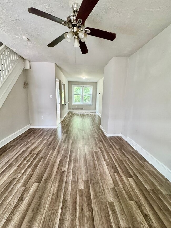 5606 Crowson St in Philadelphia, PA - Building Photo - Building Photo