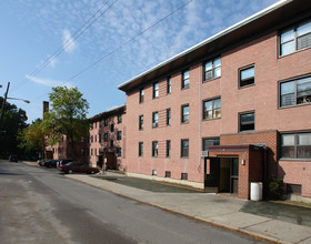 Port Chester Housing Authority in Port Chester, NY - Foto de edificio - Building Photo