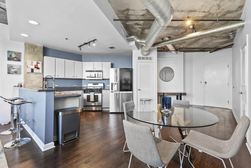 115 W Peachtree Pl NW in Atlanta, GA - Building Photo
