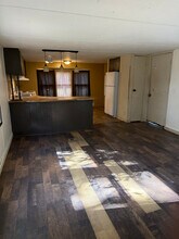 1009 N Eve St in Mena, AR - Foto de edificio - Building Photo