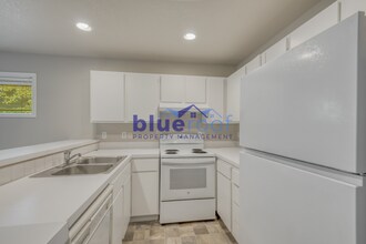 520 SW 150th Ave in Beaverton, OR - Building Photo - Building Photo