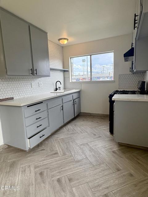 property at 1951 N Ventura Rd