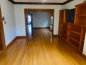 5310 W Parker Ave in Chicago, IL - Building Photo - Building Photo