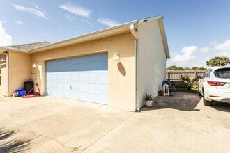 497 Grandview Ave in Ormond Beach, FL - Building Photo - Building Photo