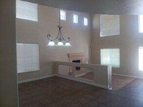 8528 Wild Diamond Ave in Las Vegas, NV - Building Photo - Building Photo
