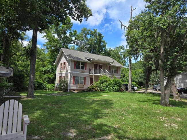 property at 994 Fox Hollow Rd