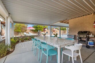 1334 S San Joaquin Dr in Palm Springs, CA - Building Photo - Building Photo