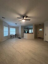 4529 Galesburg St in Houston, TX - Building Photo