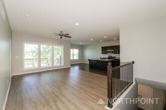 21715 North Ridge in Peculiar, MO - Building Photo - Building Photo