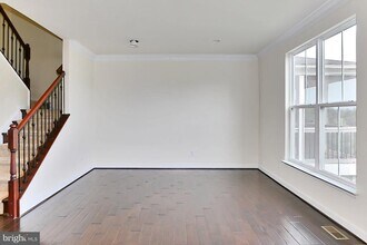 42626 Beckett Terrace in Ashburn, VA - Building Photo - Building Photo