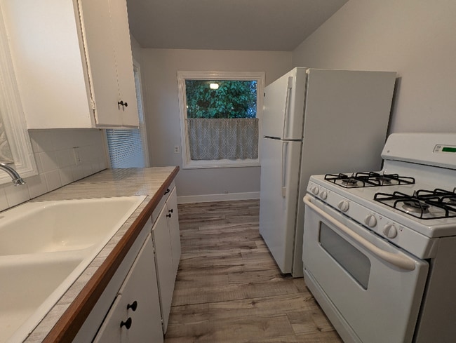 1835 Washington Ave in Oroville, CA - Building Photo - Building Photo