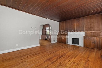 916 January Ave in St. Louis, MO - Building Photo - Building Photo