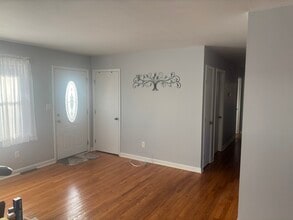 839 Pyrtle Dr in Salem, VA - Building Photo - Building Photo