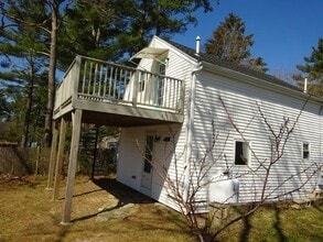 17 Oakley Ave in Bourne, MA - Building Photo - Building Photo