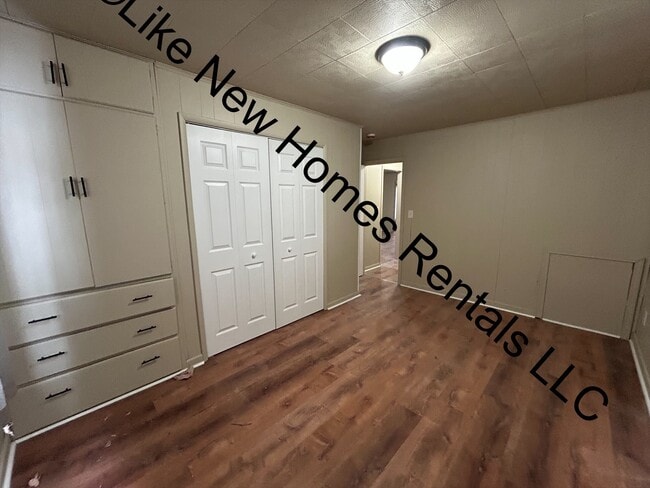 4042 Otto St in Flint, MI - Building Photo - Building Photo