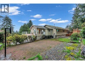 675 St Andrews Rd in West Vancouver, BC - Building Photo - Building Photo